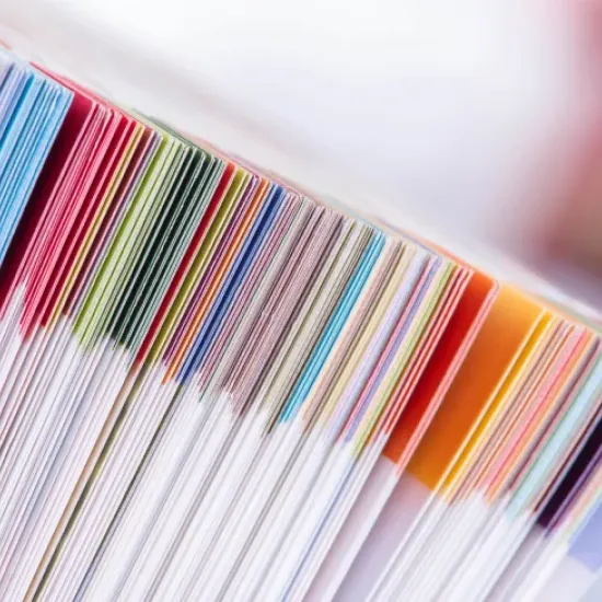 Werbeartikel erstellen lassen Design und Druck Papier bunt 