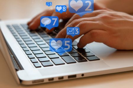 Social Media Marketing Facebook Instagram