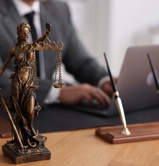 Modernes, professionelles Design einer Webseite für Rechtsanwälte von Iwanow-IT