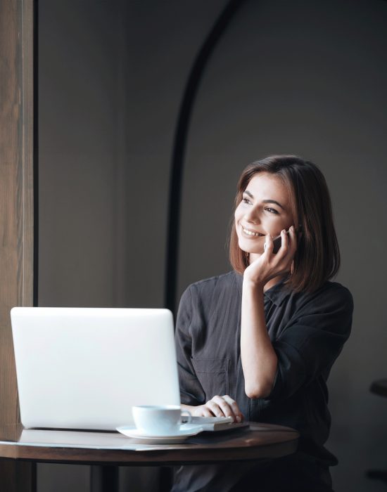 Team Hände schütteln lächeln 