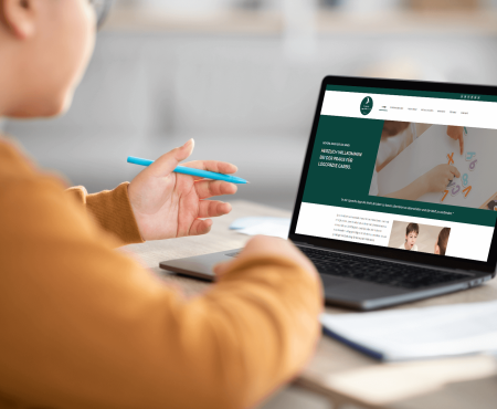 Garbo Website Webdesign Laptop Kind Logopädie