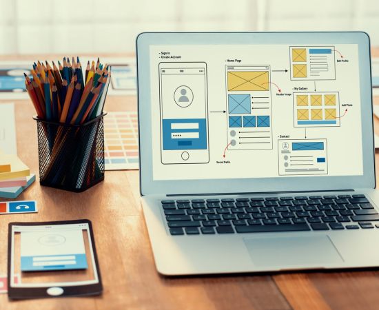 Website Webdesign Onlinepräsenz Laptop Mockup 